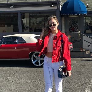 Meet your Posher, Lauren